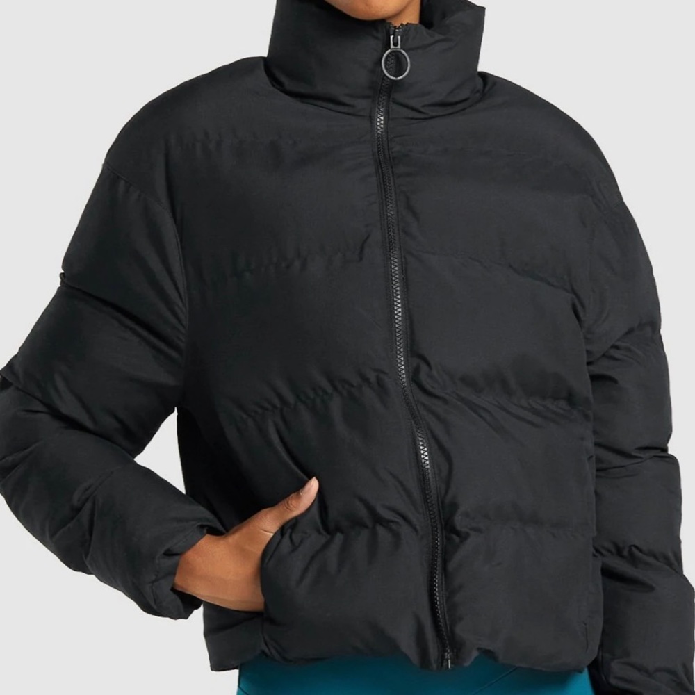 Gymshark puffer jacket L